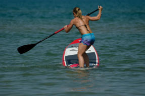 Gut zu sehen: SUP ist eine Fitness-Beschftigung!